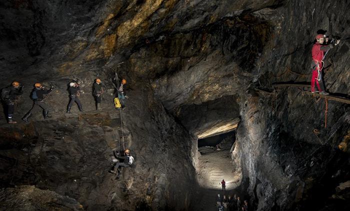 Go Below Underground Adventures Ultimate Xtreme Platforms
